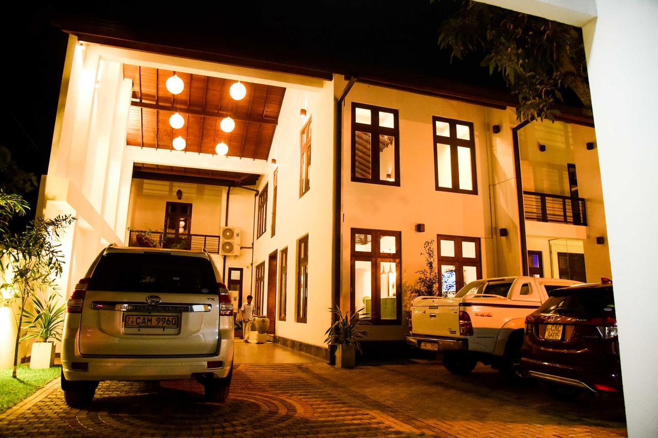 Hotel Bella Vista Анурадхапура Екстериор снимка