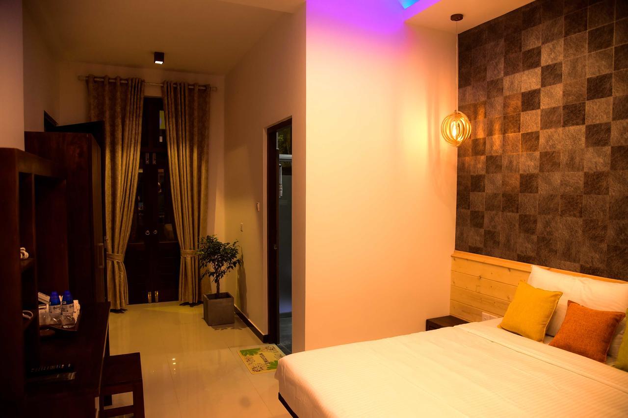 Hotel Bella Vista Анурадхапура Екстериор снимка