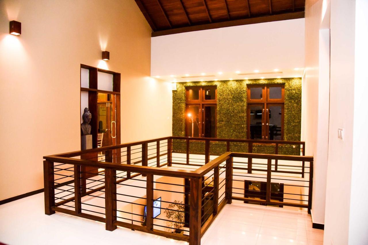 Hotel Bella Vista Анурадхапура Екстериор снимка