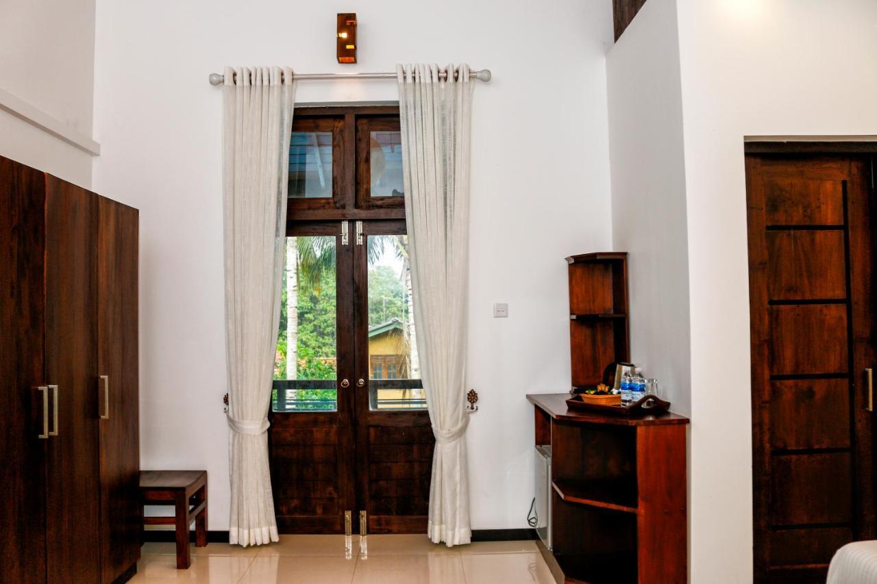 Hotel Bella Vista Анурадхапура Екстериор снимка