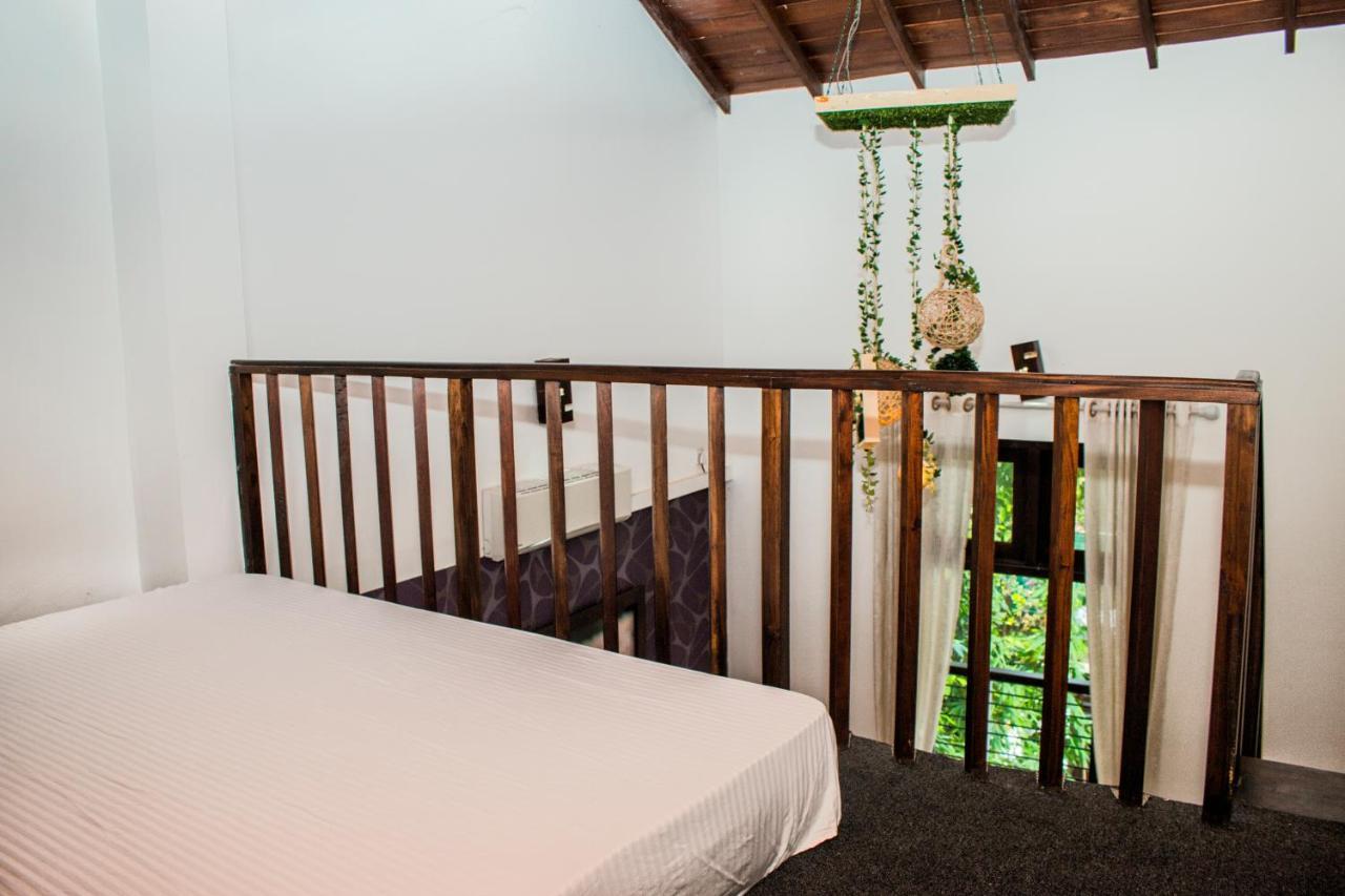 Hotel Bella Vista Анурадхапура Екстериор снимка