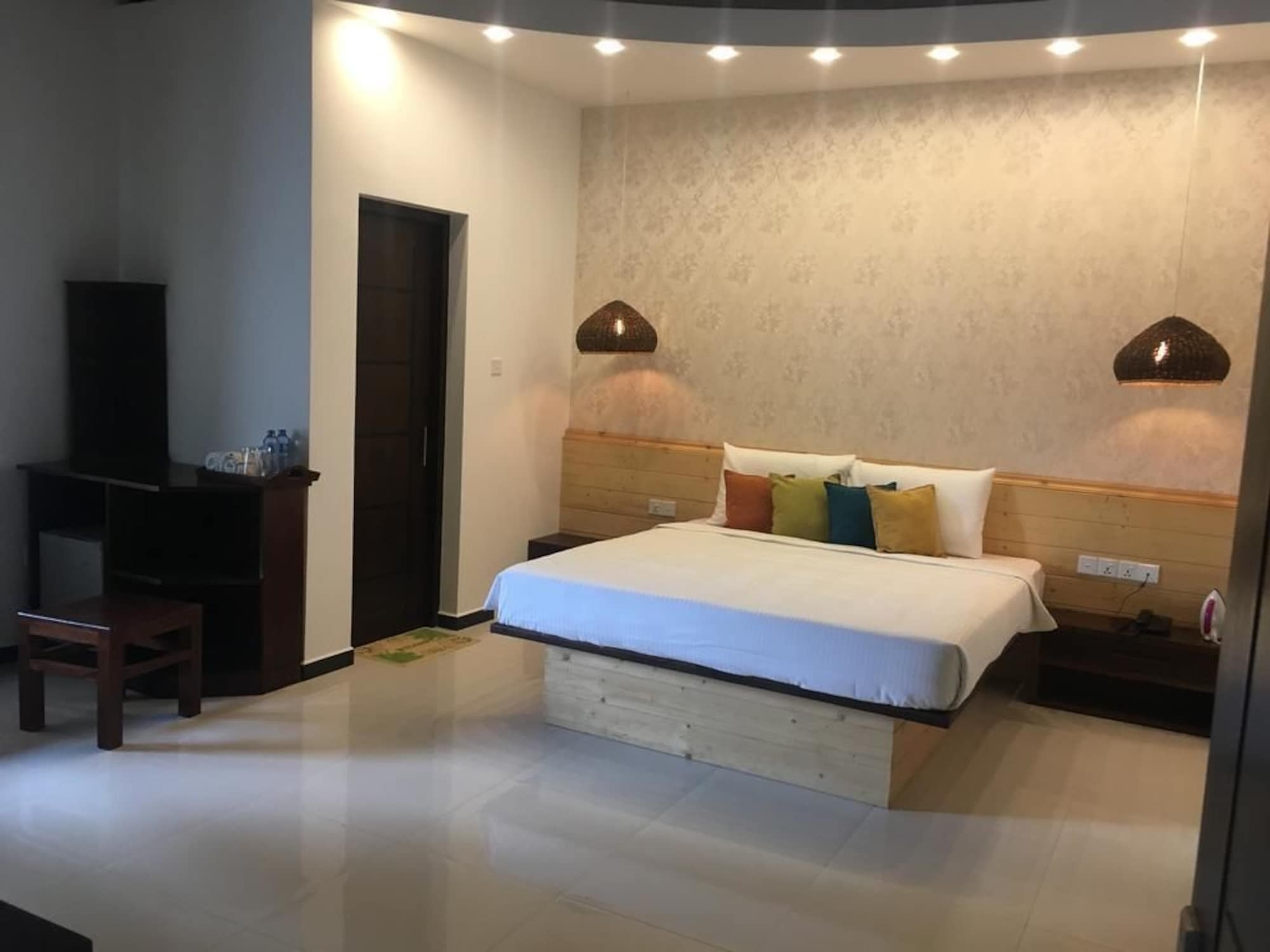 Hotel Bella Vista Анурадхапура Екстериор снимка